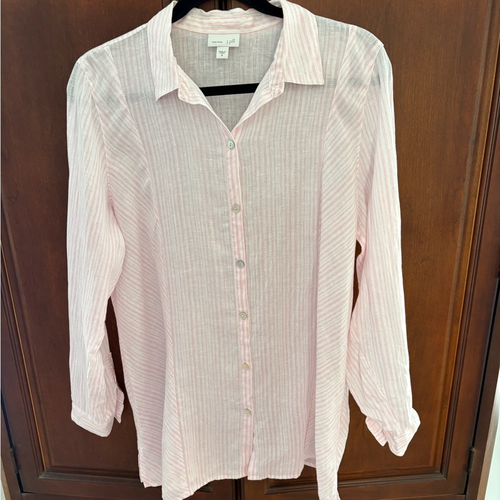 J Jill Pink Striped Button-Up Linen Shirt
Size M. Very good condition